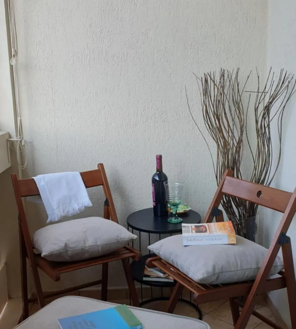Rory House - Como Apartment