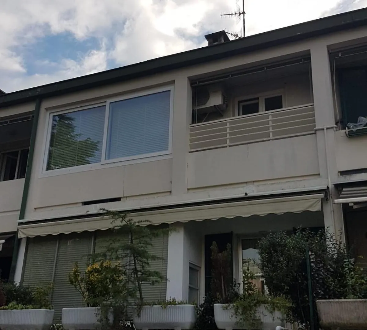 Rory House - Como 0*,